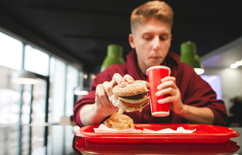 Menus com vinho ou refrigerantes passam a pagar IVA de 23%