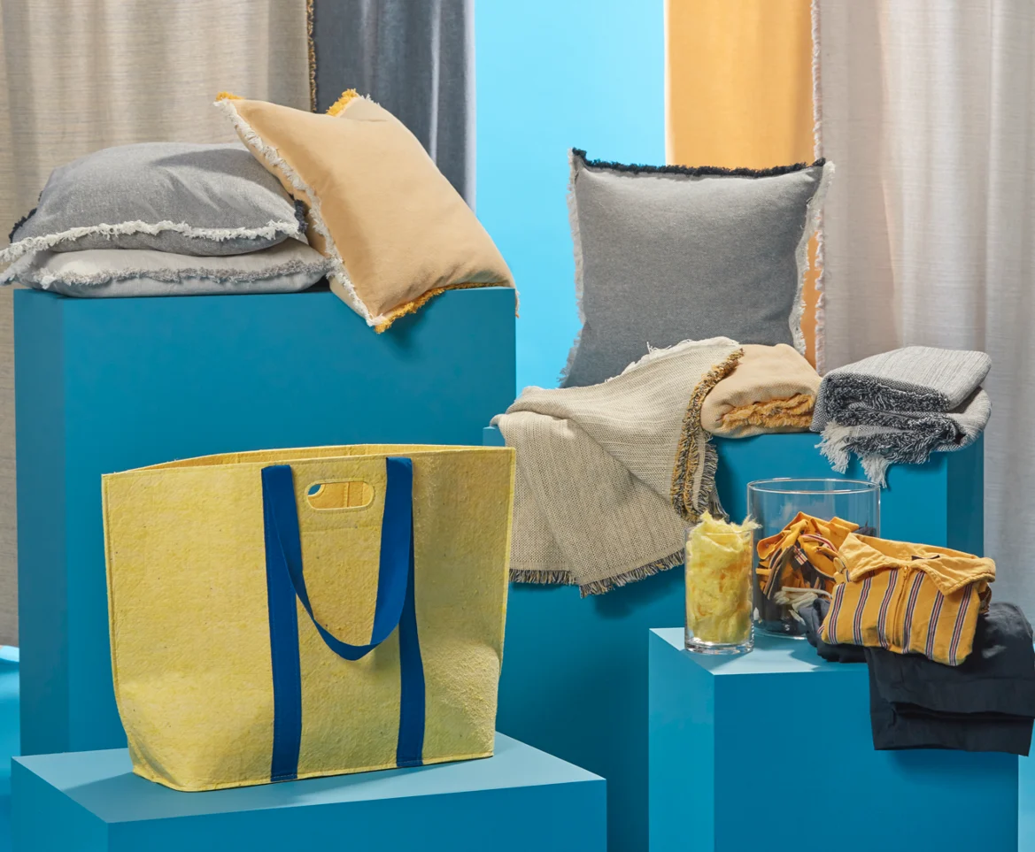 Nova coleção de têxteis da IKEA dá uma segunda vida às fardas dos seus colaboradores