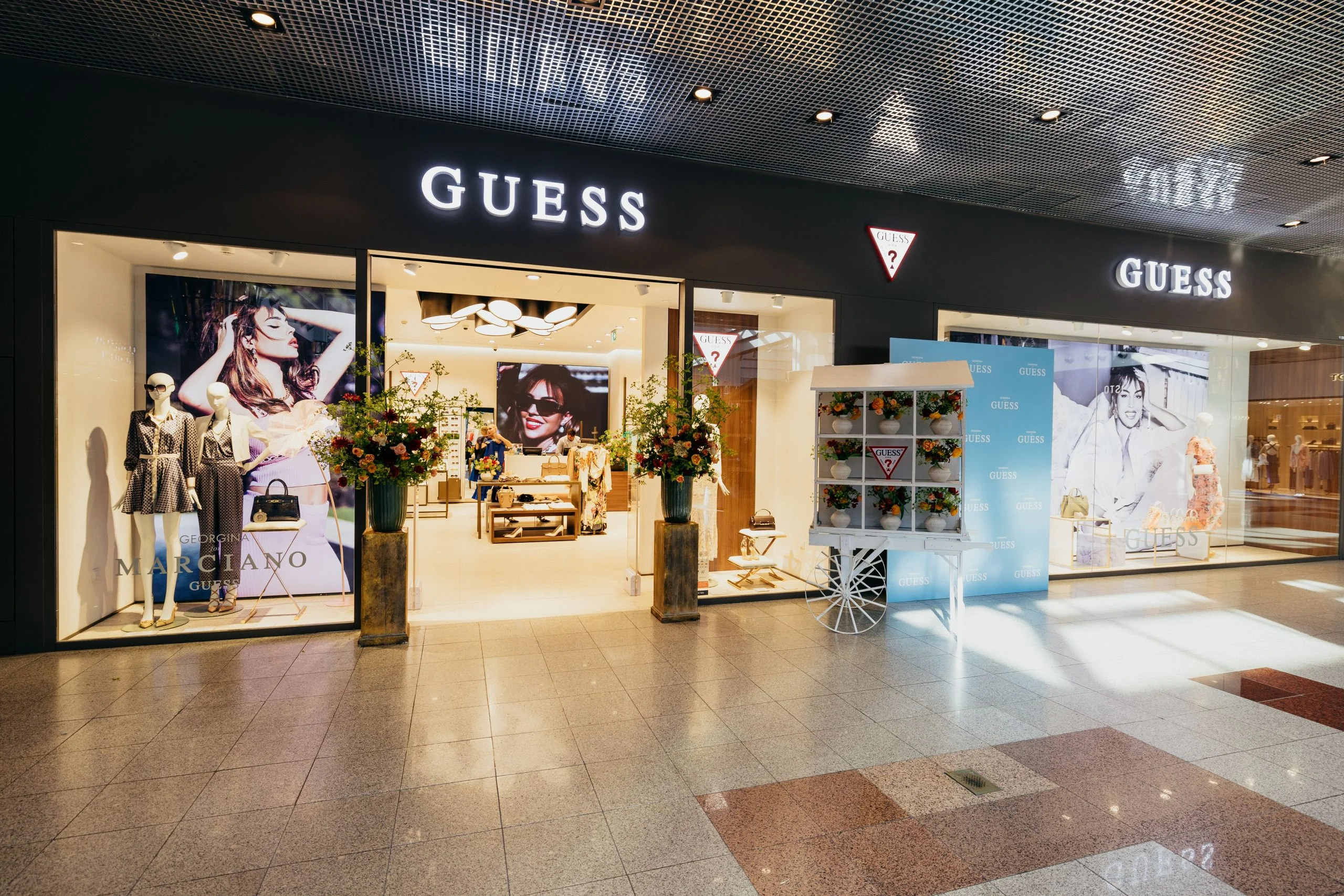 Guess celebra 15 anos em Portugal