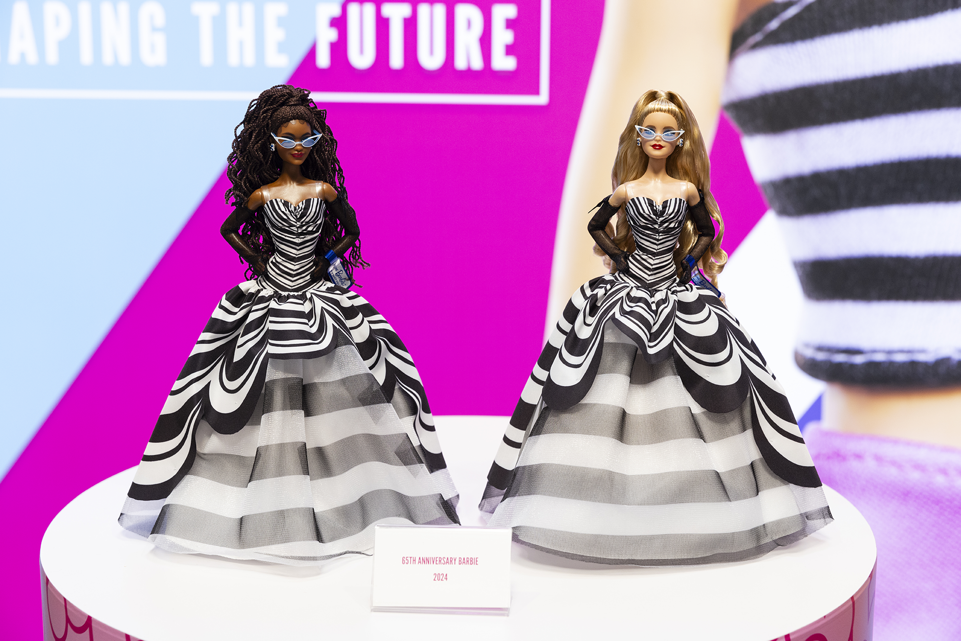 Barbie celebra 65 anos