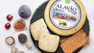 Queijos Santiago Trufa Negra