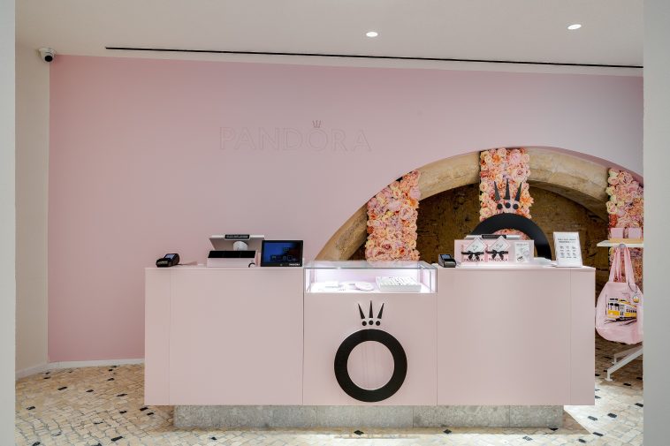 Pandora loja de rua