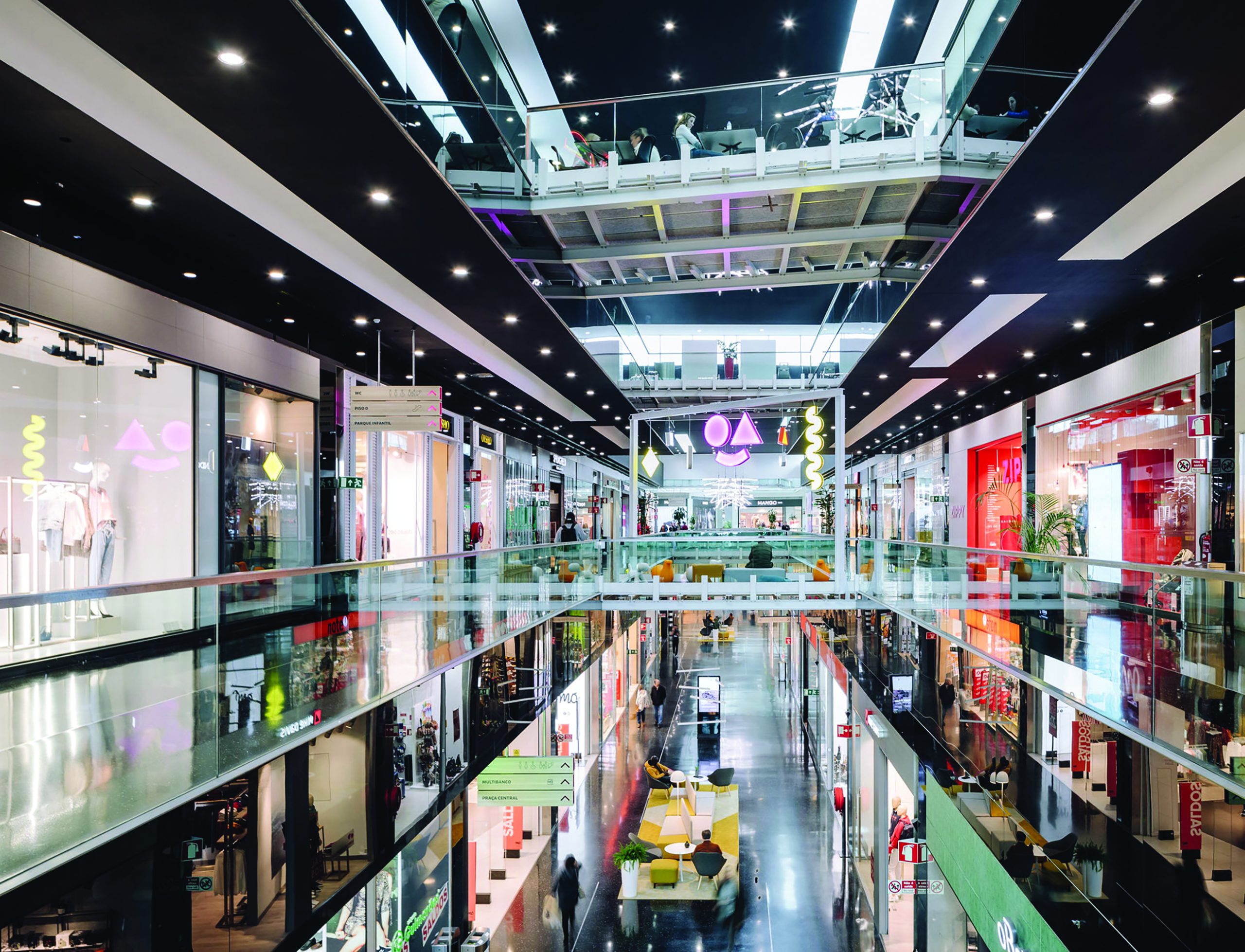 Nhood selo Superbrands