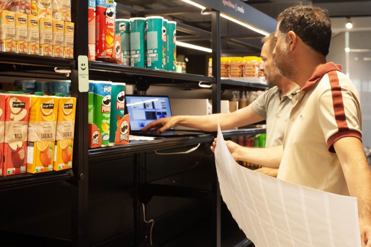 AlmaScience PaperWeight AI