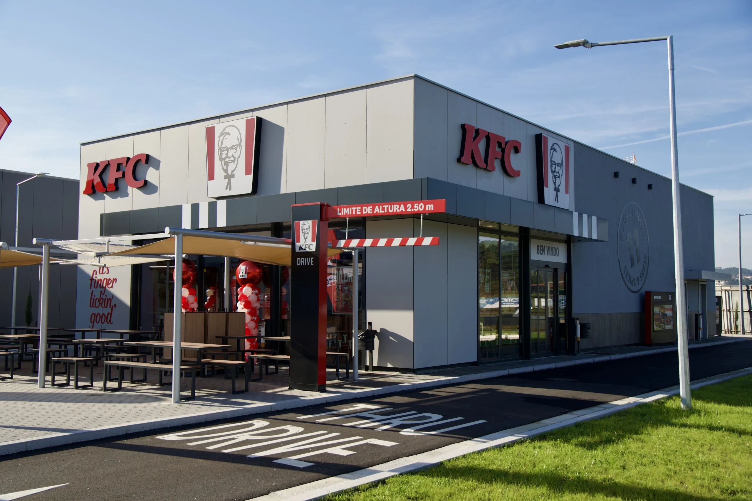 Grupo Ibersol inaugura dois restaurantes