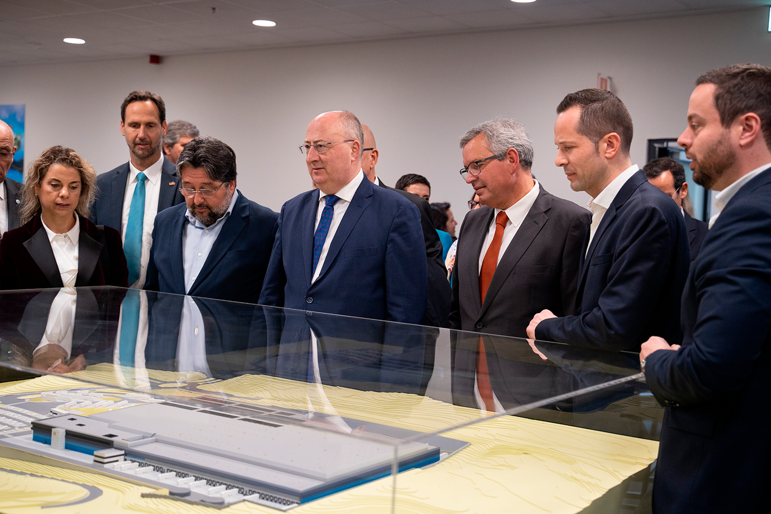 Lidl inaugura em Loures o seu maior centro logístico no país