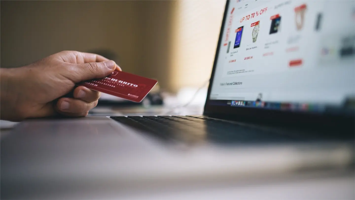 Abandono de carrinho digital desafia comerciantes na época da Black Friday