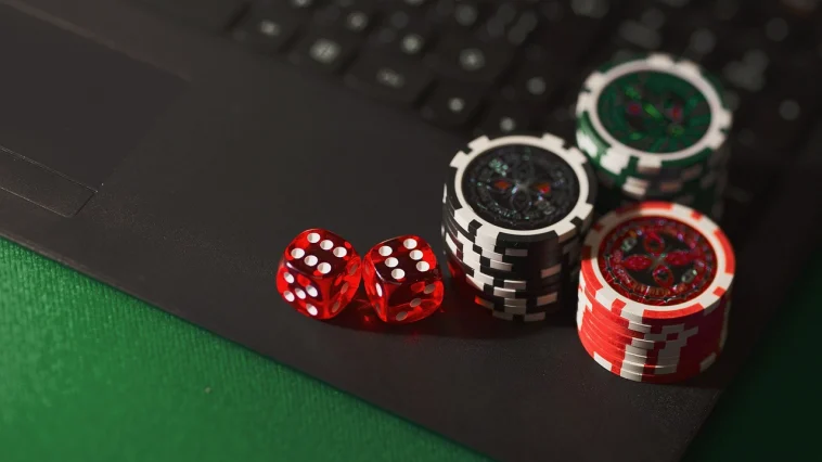 Dice, Chips, Online gambling image