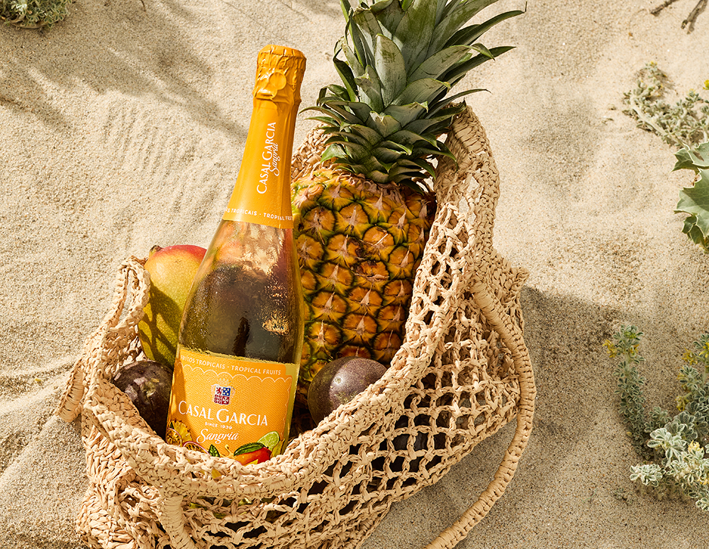 Casal Garcia lança Sangria de Frutos Tropicais