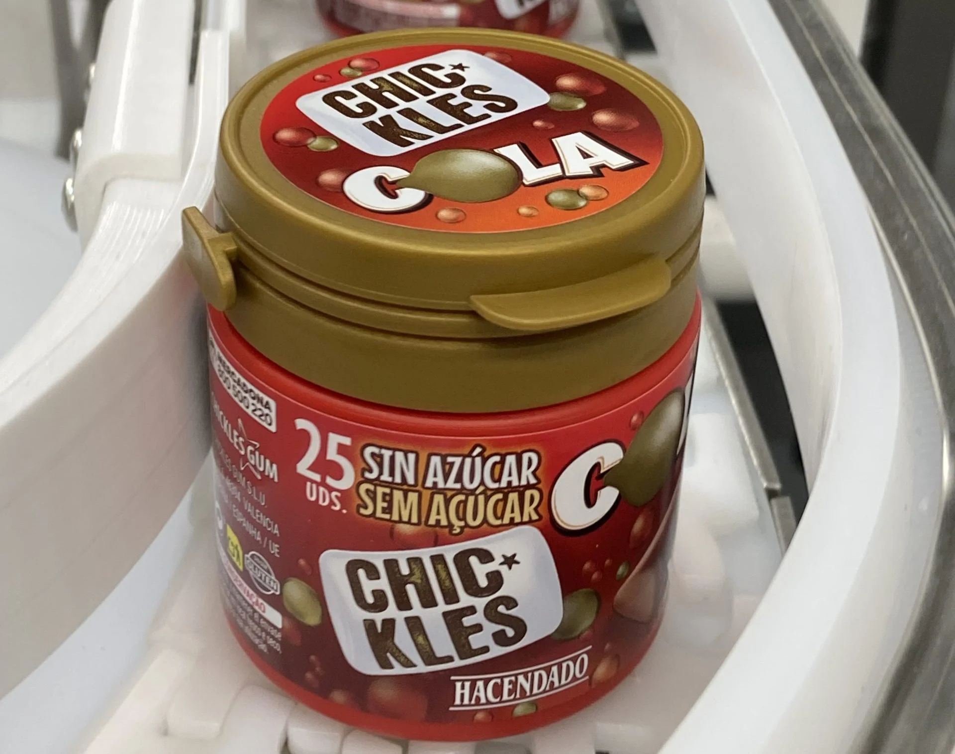 Chickles Gum lança nova pastilha elástica de cola em formato XXL no Mercadona