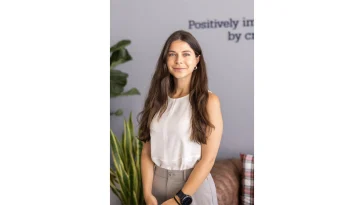 Yuliya Vashchyshyn, junior brand manager St. Petroni