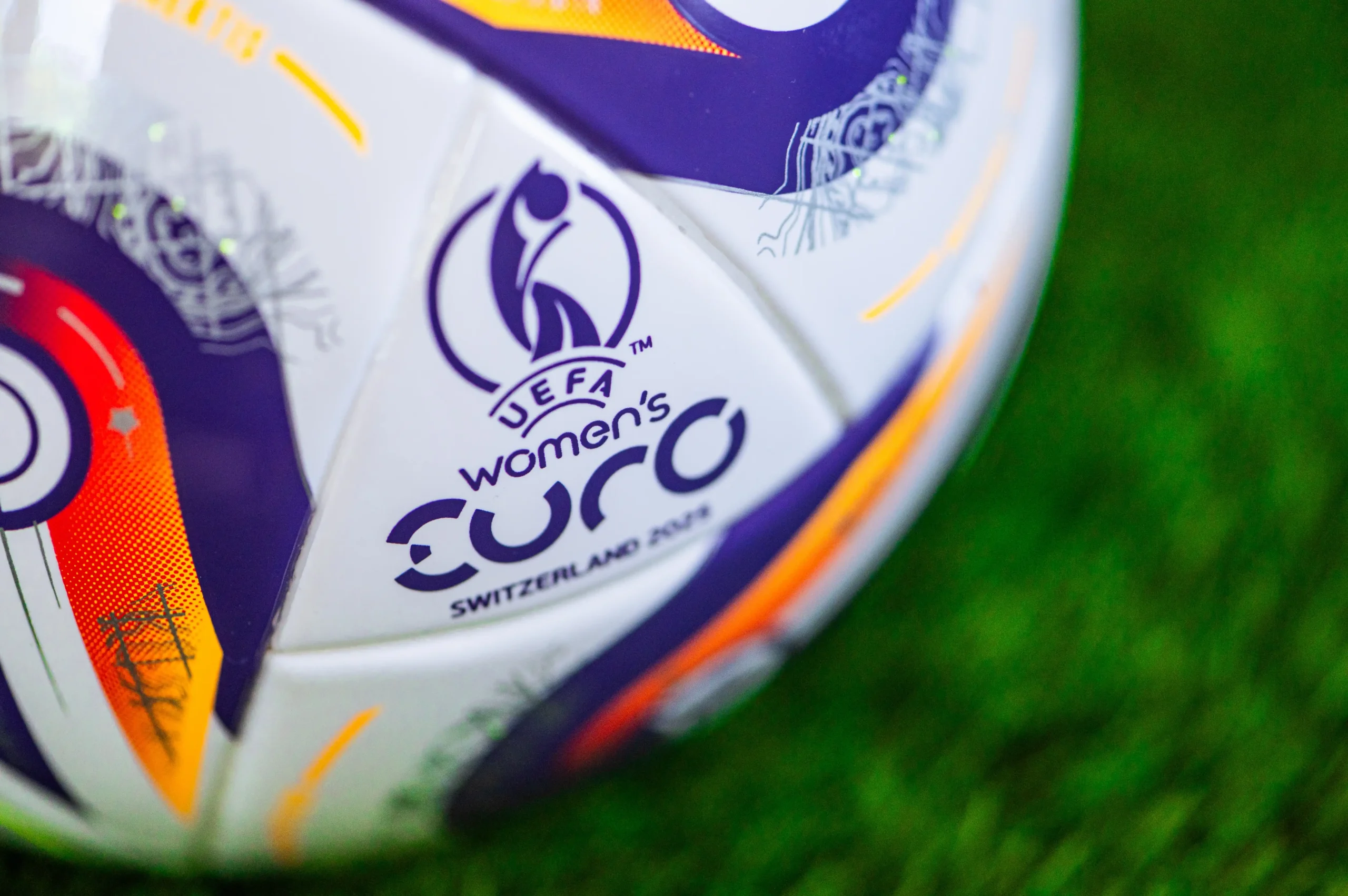 Euro Feminino 2025 da UEFA gera 44 milhões de dólares em receitas de patrocínio