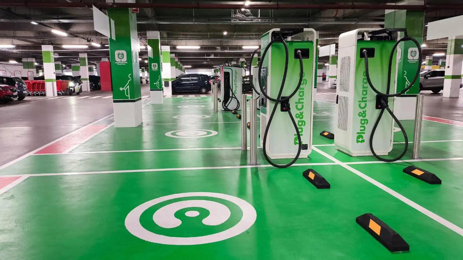 Continente promete 1.000 pontos de carregamento até ao final do ano