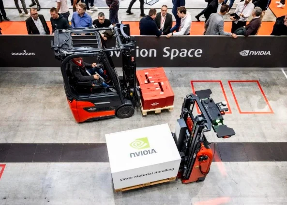 Linde Material Handling, NVIDIA e Accenture criam “armazém virtual” que prevê e resolve problemas em tempo real