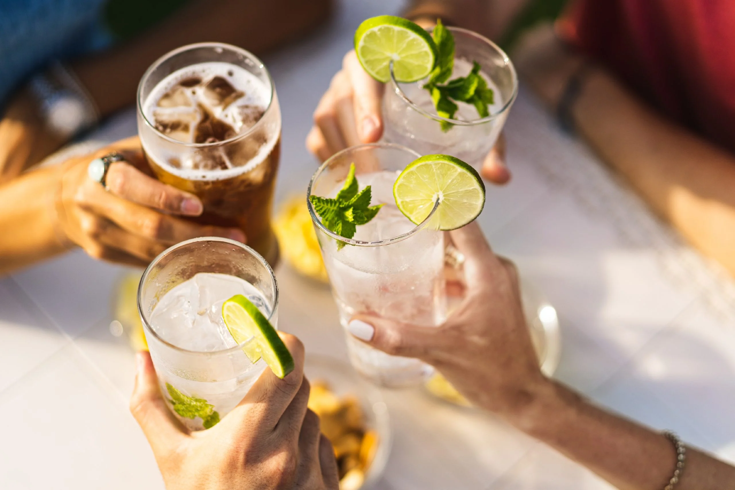 Boomers, e não a Geração Z, lideram redução do consumo de álcool