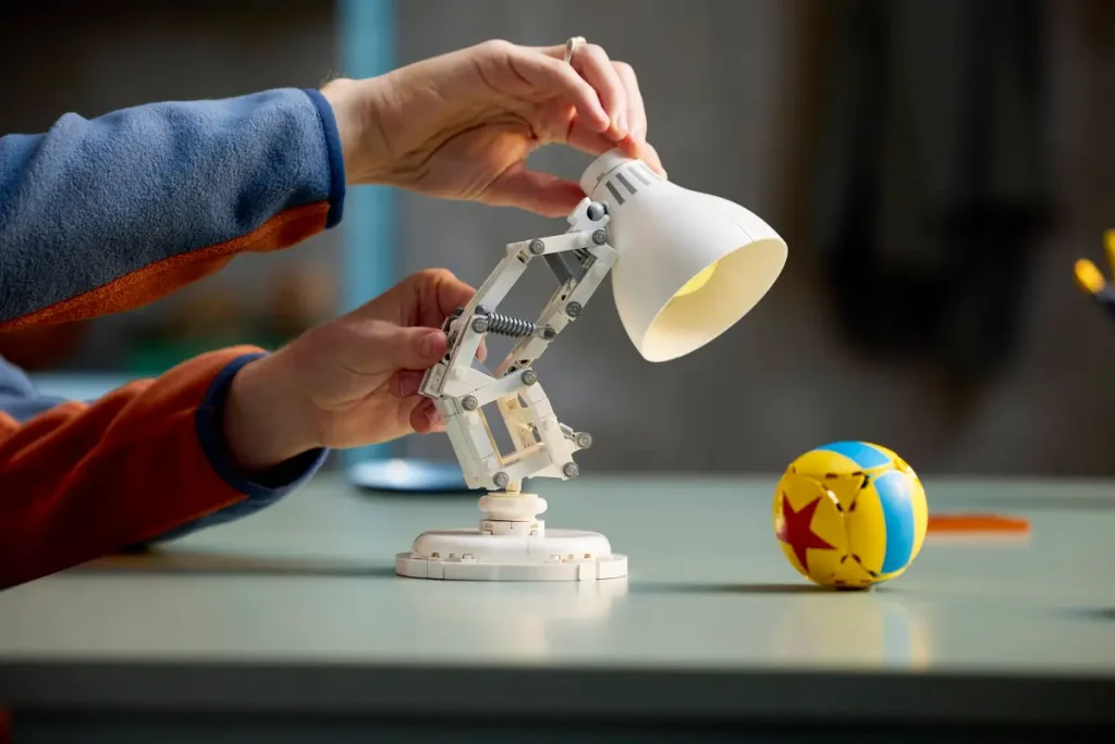LEGO Ideas Disney Pixar Luxo Jr. (21357)