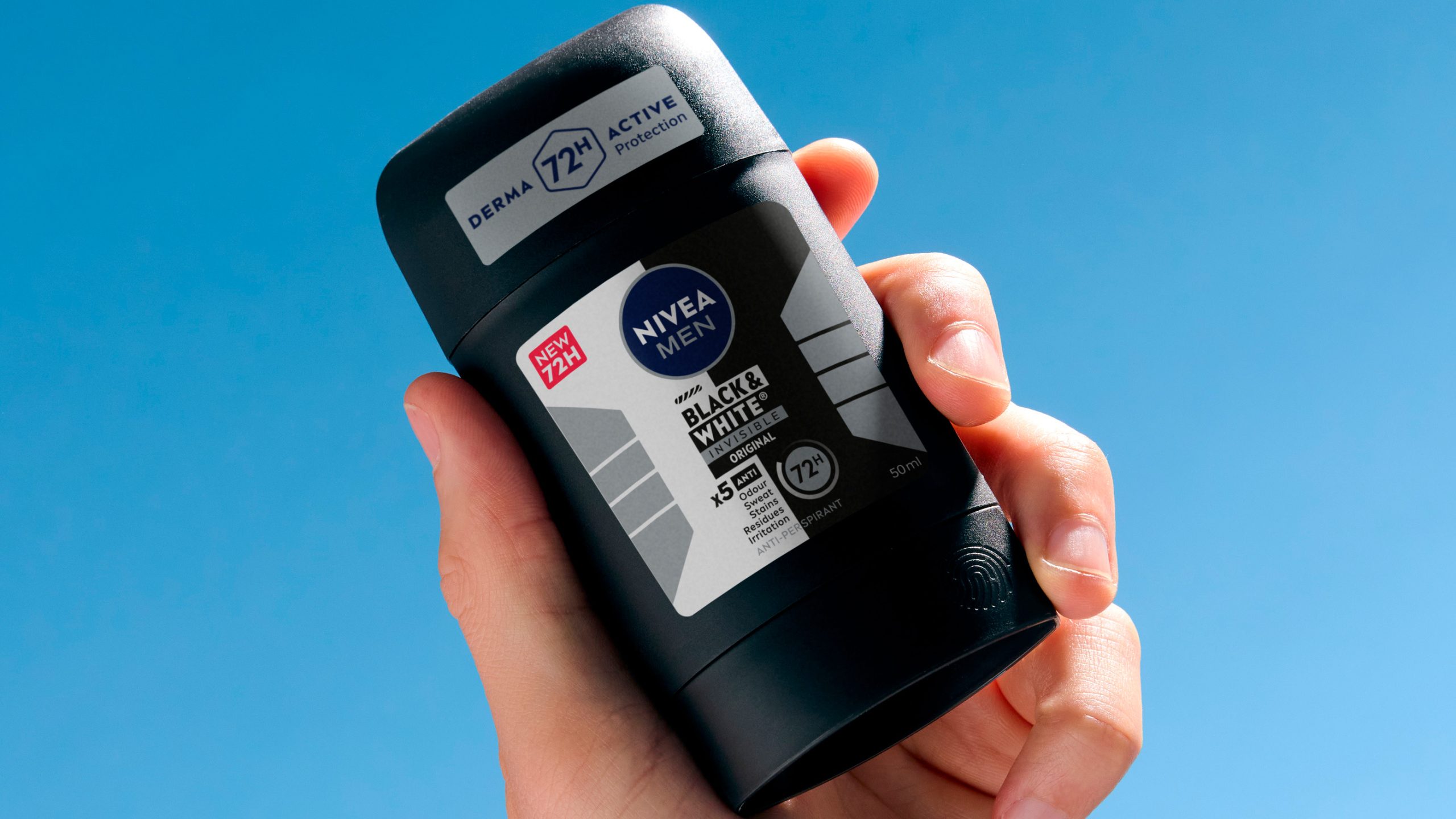 NIVEA reforça gama Black & White com lançamento de desodorizante em stick