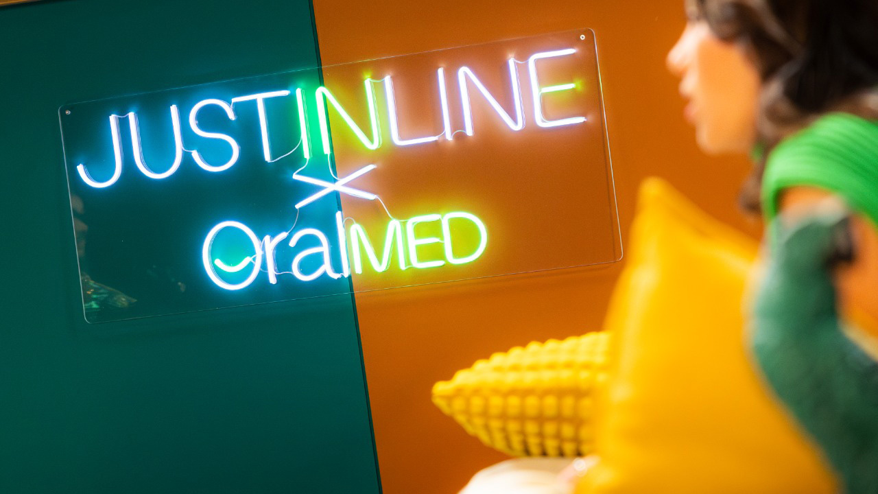 OralMED lança JUSTINLINE para conquistar a geração Z