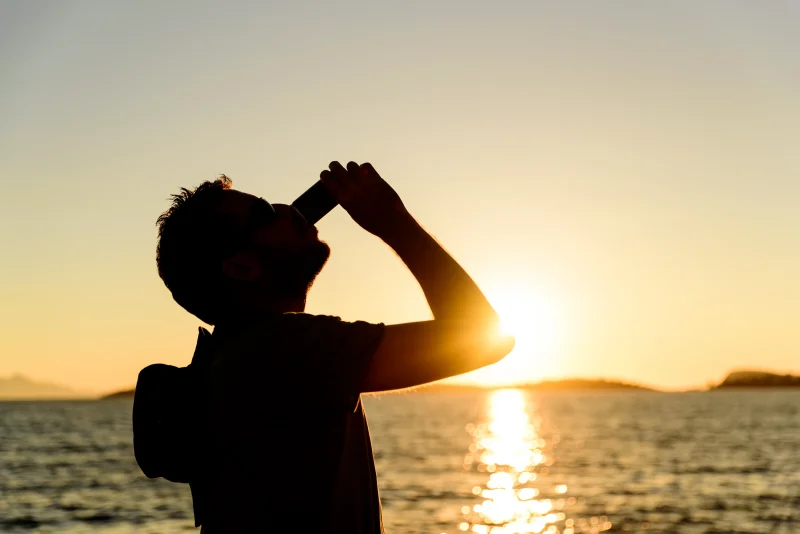 Mercado de bebidas energéticas acelera rumo a produtos mais naturais e funcionais