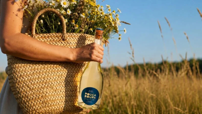 Pouca Roupa lança primeiro espumante Blanc de Noir