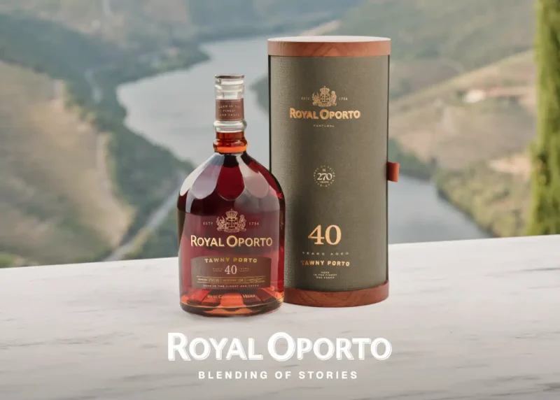 Royal Oporto renova identidade