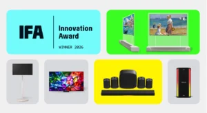 Colagem com o prémio IFA Innovation Award 2026 e vários produtos eletrónicos, incluindo televisores, colunas e sistema de som
