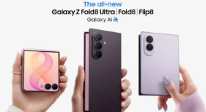 New Galaxy Z Fold8 Ultra, Fold8 and Flip8 with Galaxy AI, presented in different positions.